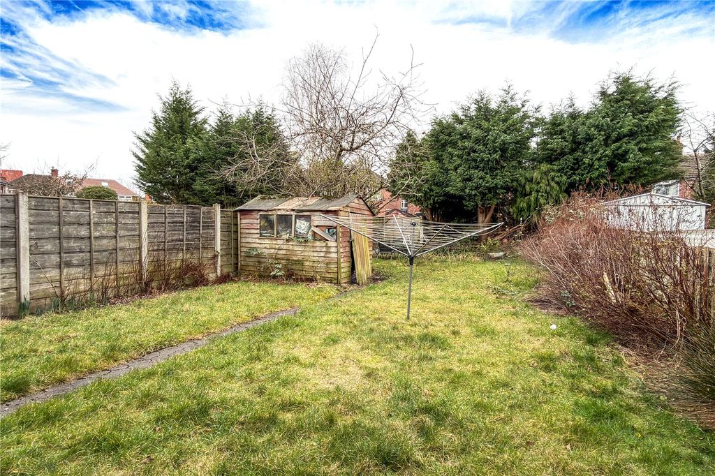 Property photo 3 of 15 Garden