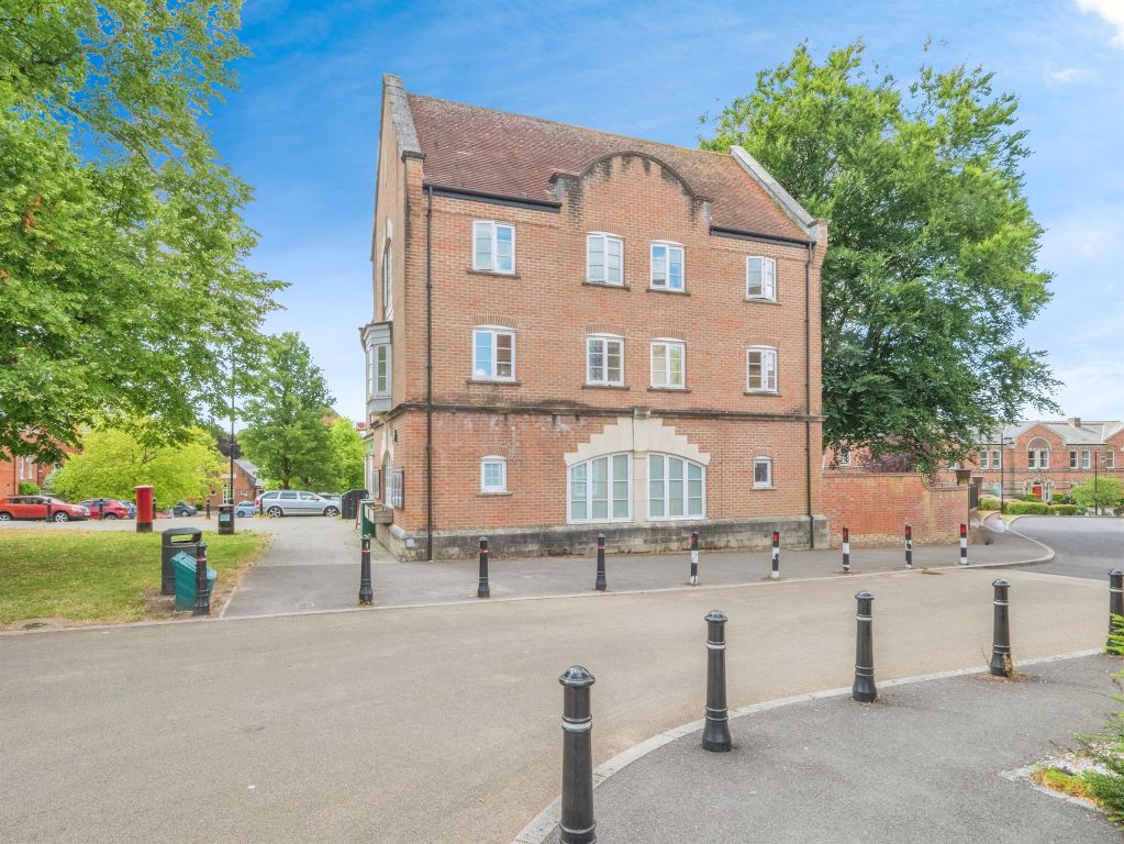 Property photo 1 of 11