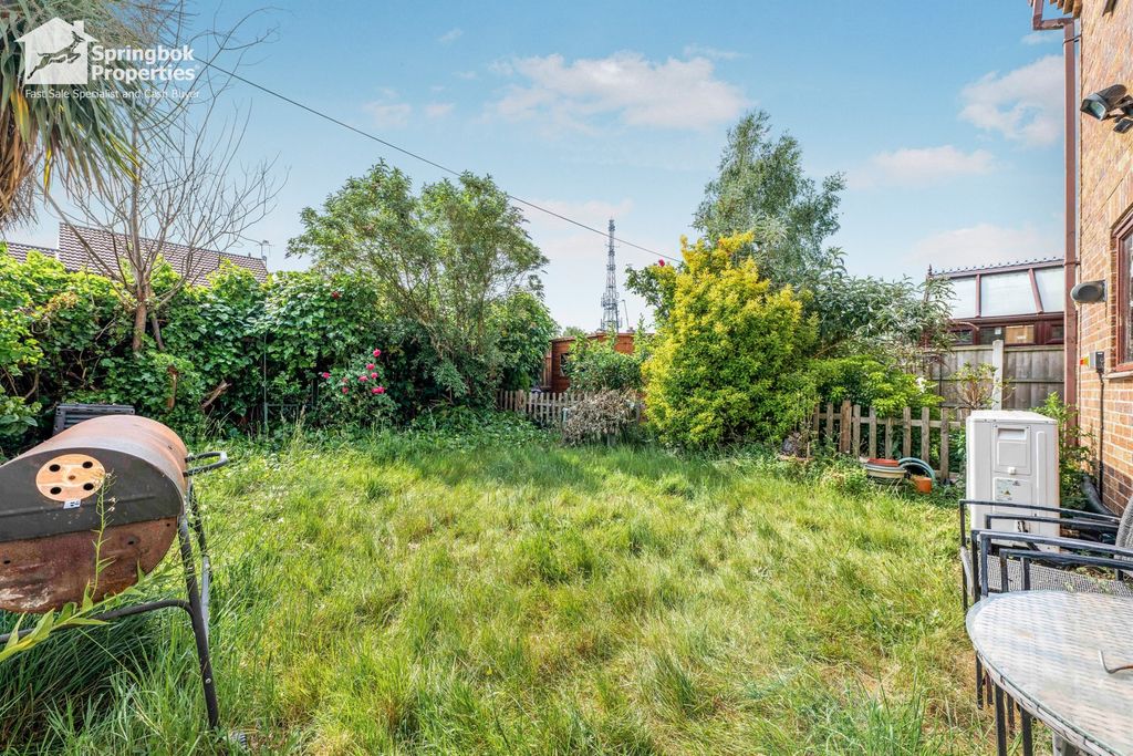 Property photo 3 of 16 Image 2