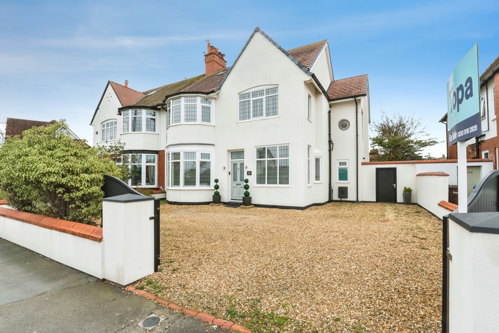 Property photo 1 of 31 Exterior Front