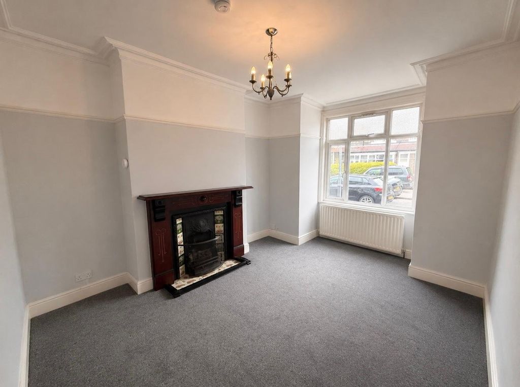 Property photo 2 of 14 Picture No. 25