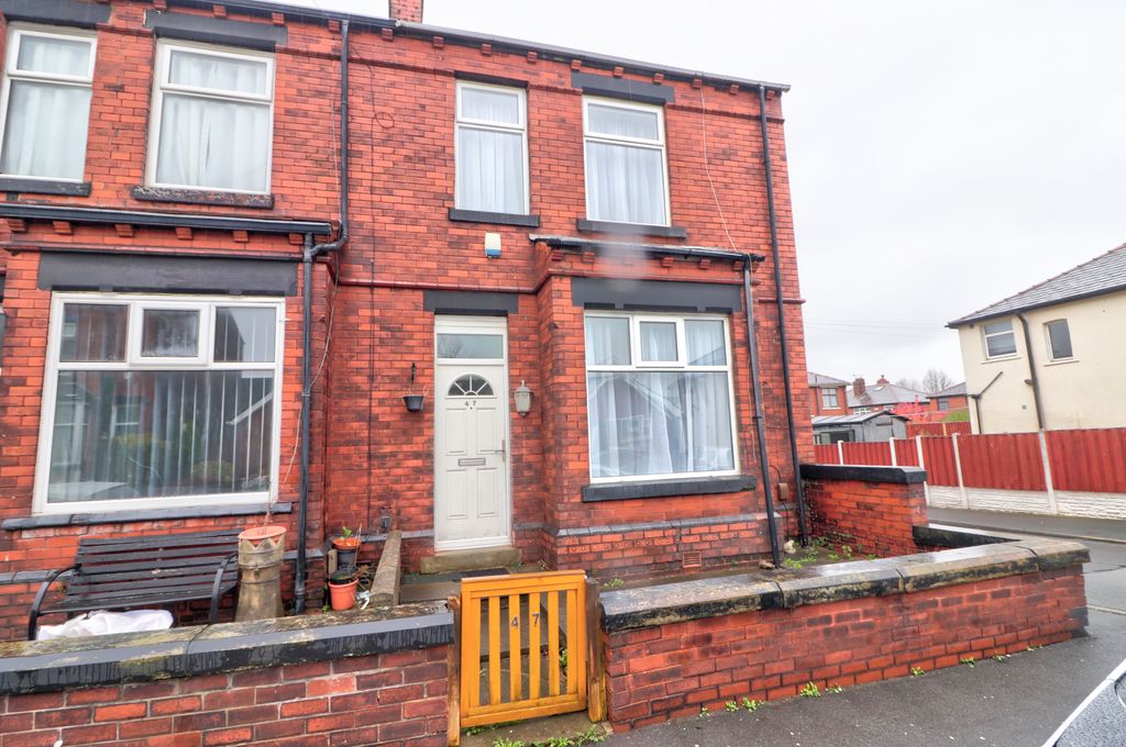 Property photo 1 of 10 Front