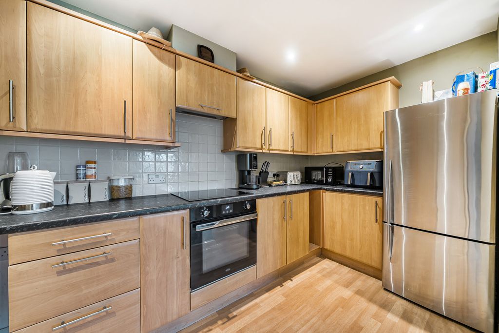 Property photo 2 of 16 Kitchen