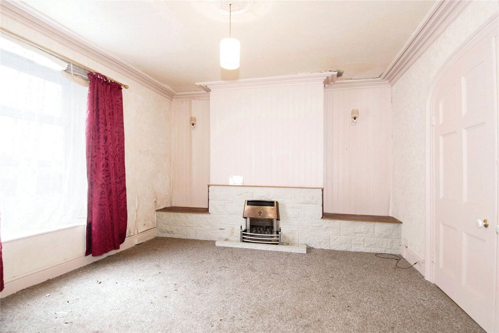 Property photo 2 of 14 Picture No. 02