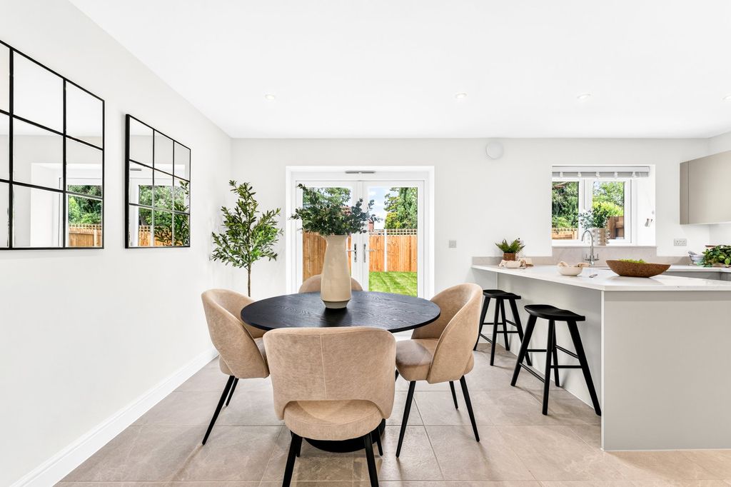 Property photo 2 of 14 Dining