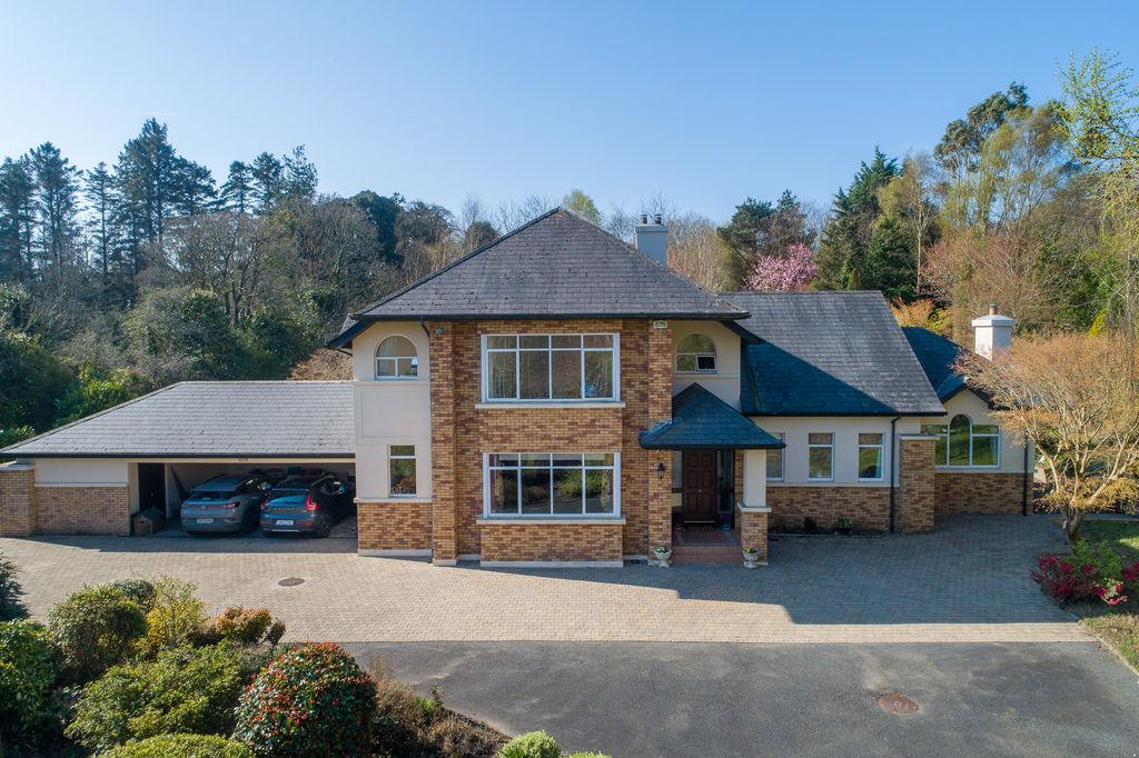 Property photo 3 of 52