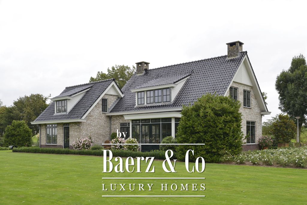 Property photo 1 of 72