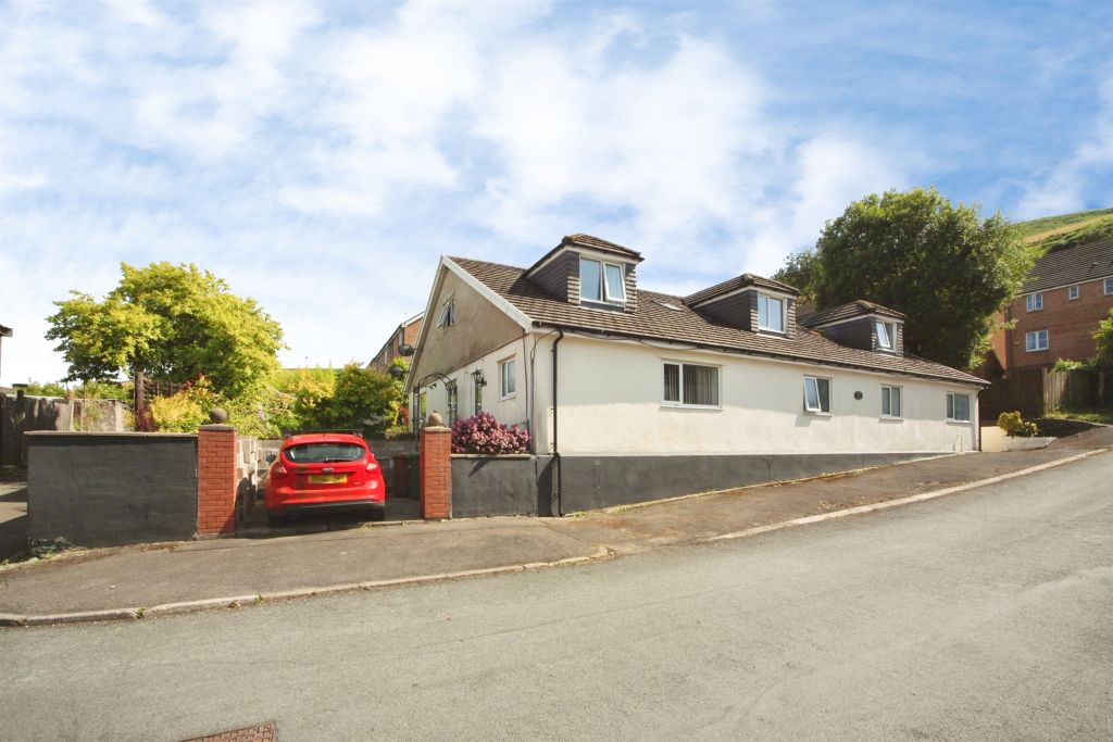 Property photo 1 of 21
