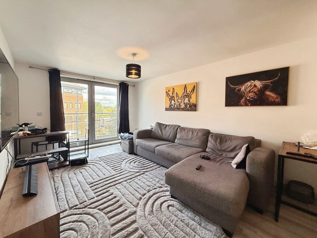 Property photo 2 of 8 Pbox-Img.Jpg