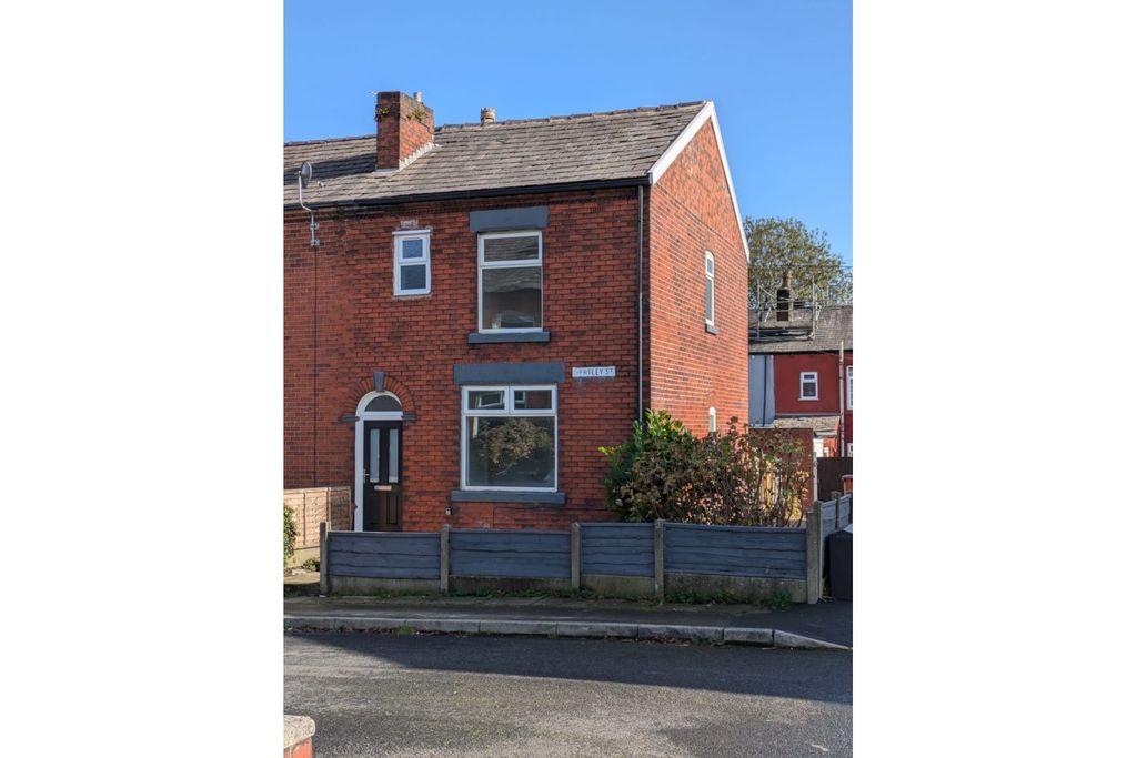 Property photo 1 of 11 Front View