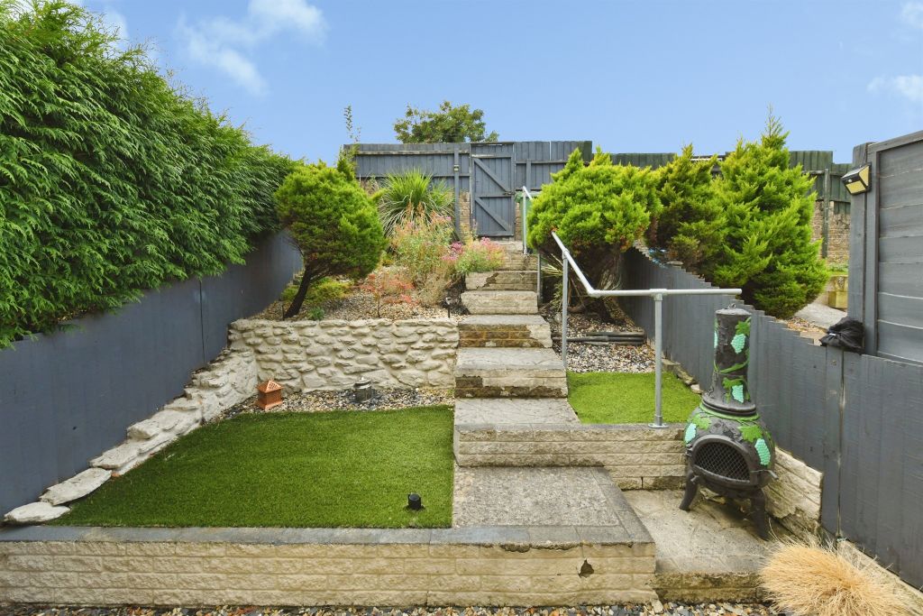 Property photo 3 of 12