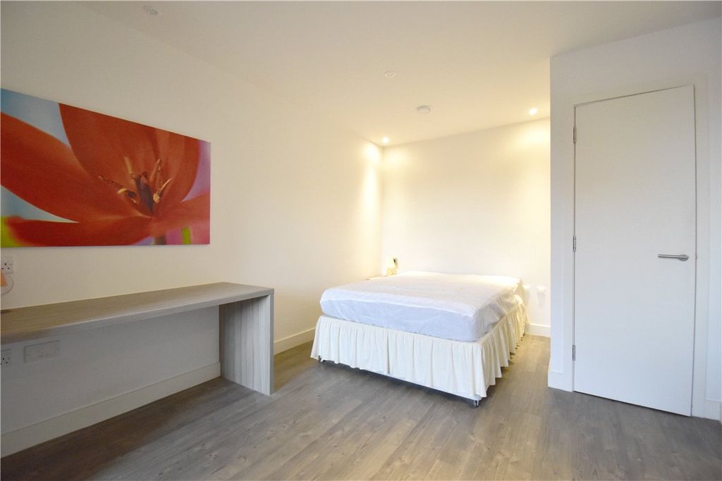 Property photo 3 of 5 Picture No. 02