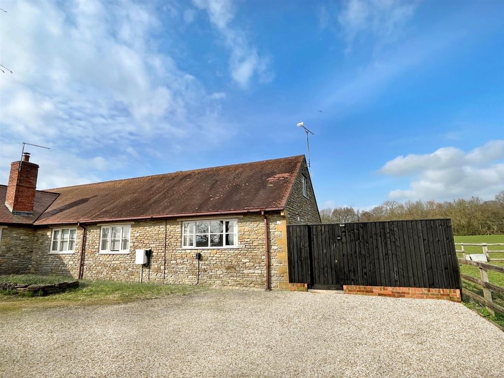 Property photo 1 of 14 Front Aspect