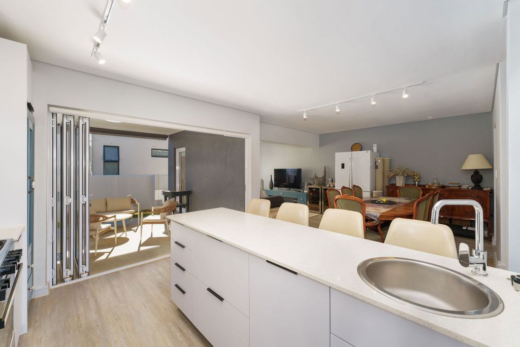 Property photo 1 of 31 St1729577