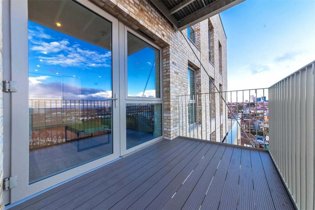 Property photo 2 of 12 Photo 1