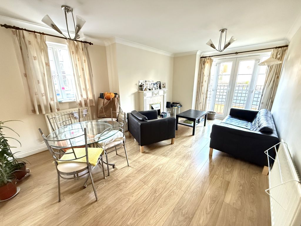 Property photo 2 of 8