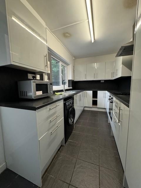 Property photo 1 of 16 Kitchen