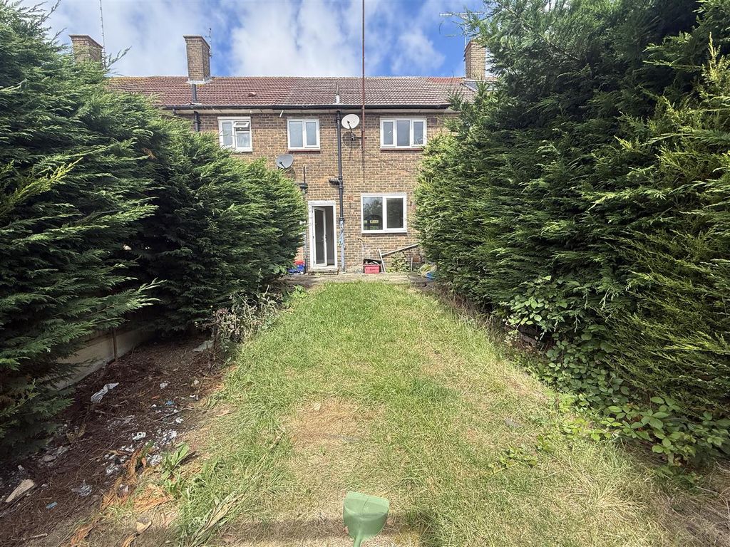Property photo 2 of 8