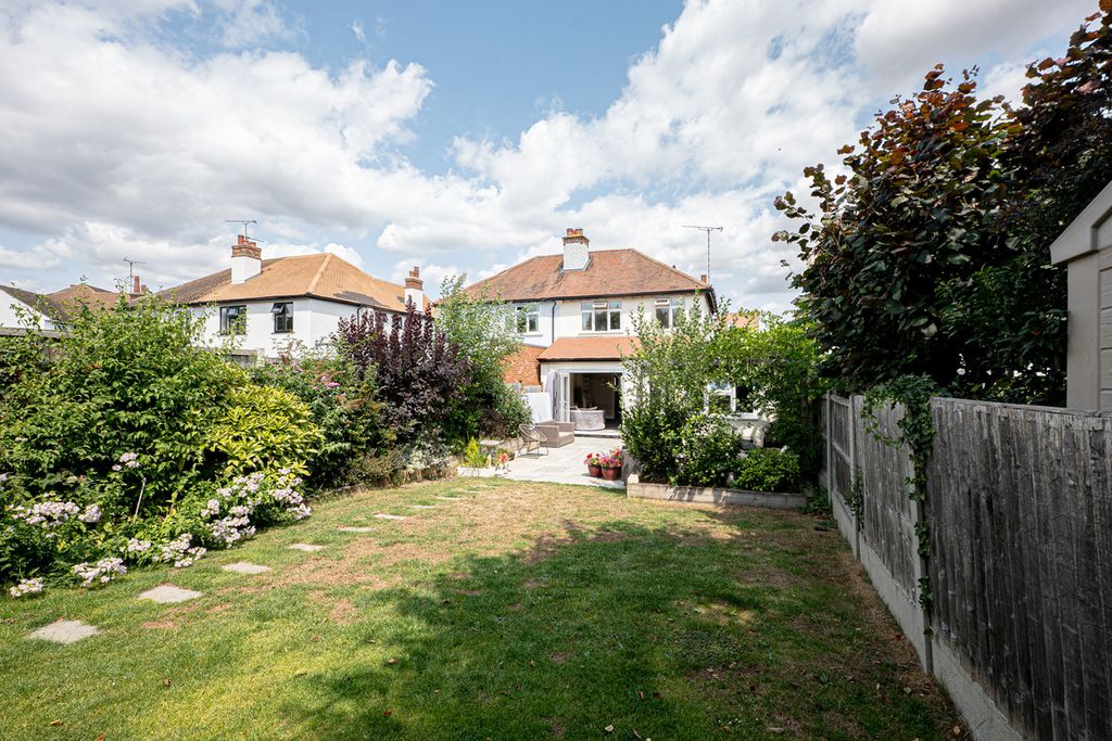 Property photo 1 of 36