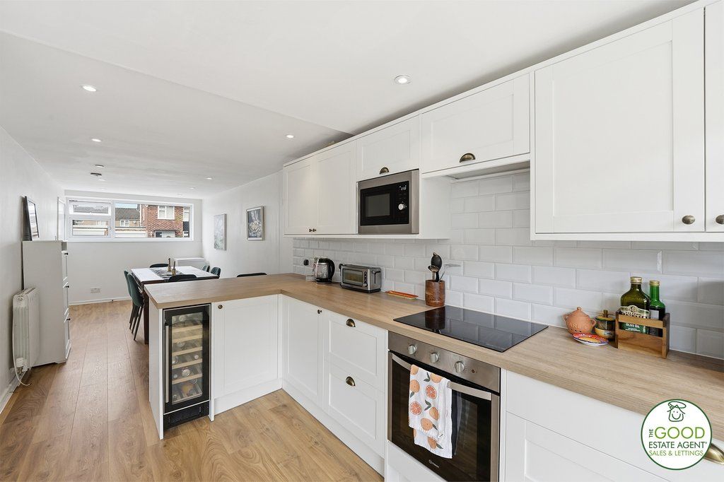 Property photo 1 of 36