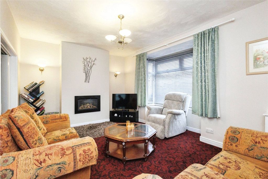 Property photo 2 of 12 Picture No. 05