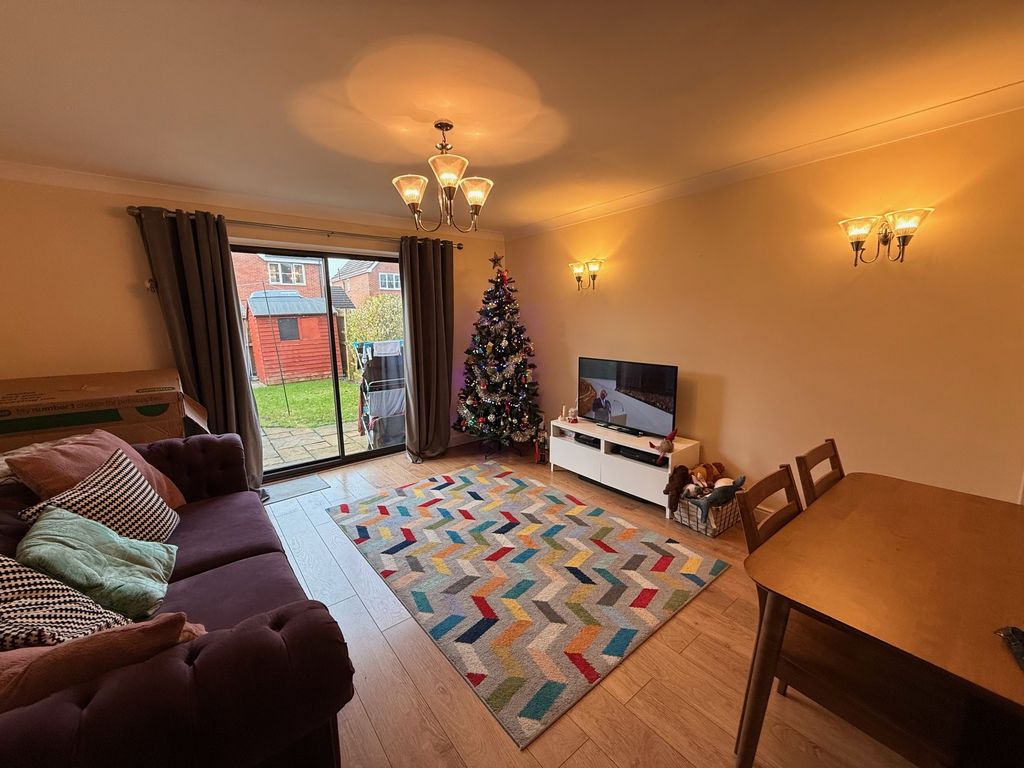 Property photo 2 of 11