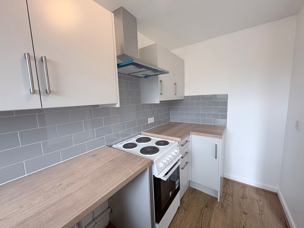 Property photo 2 of 9 2