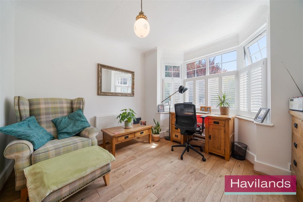 Property photo 2 of 21 Park Avenue-7.Jpg