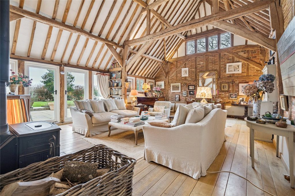 Property photo 2 of 26 Sitting Room