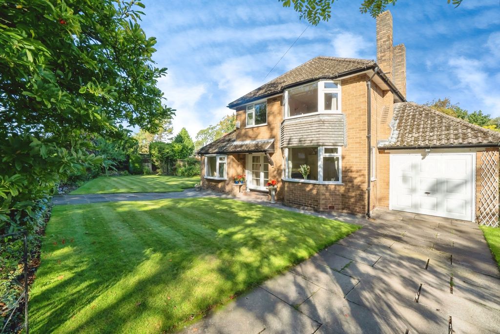 Property photo 1 of 25 Front