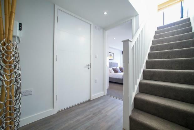 Property photo 2 of 11 10 Derngate 2.Jpg