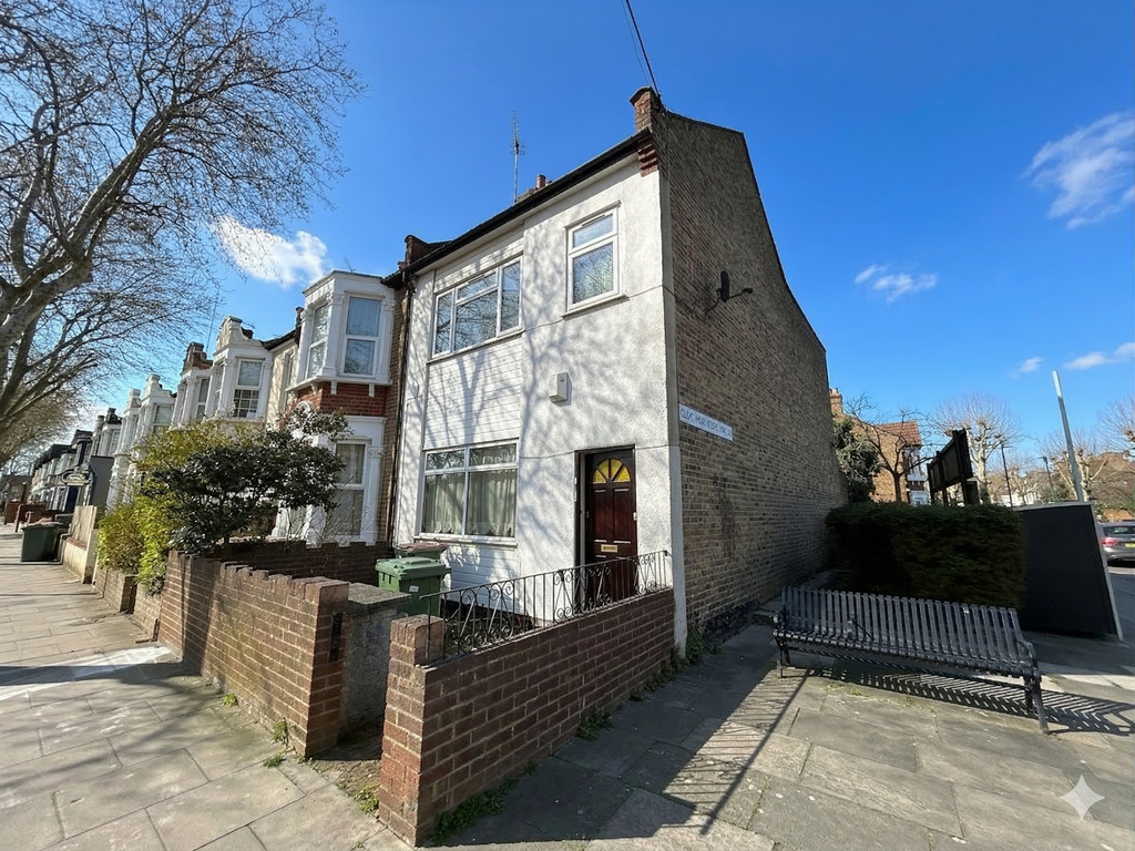 Property photo 1 of 8