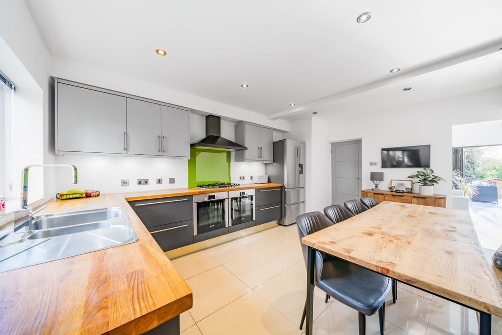 Property photo 2 of 22 950090 (16).Jpg