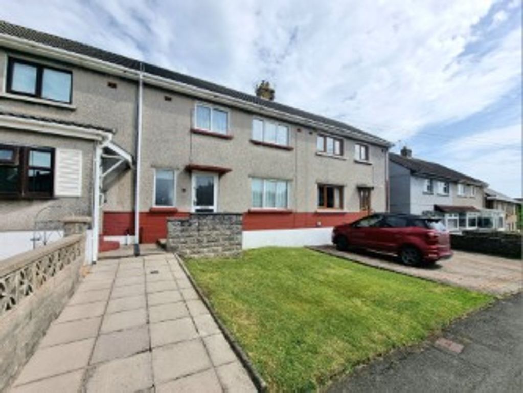 Property photo 1 of 33