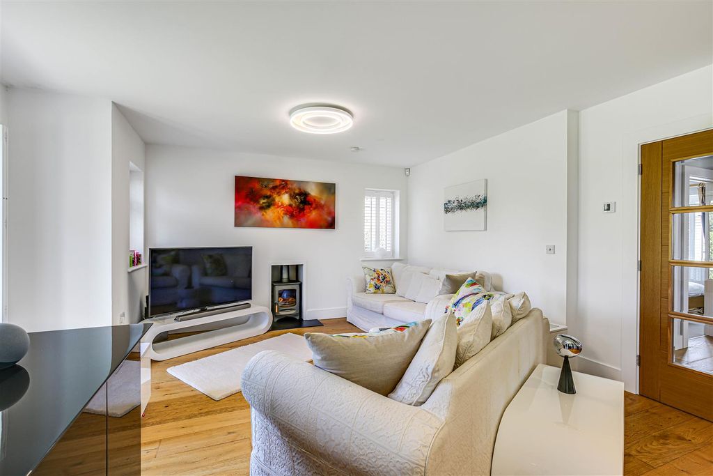 Property photo 2 of 18 16.Jpg