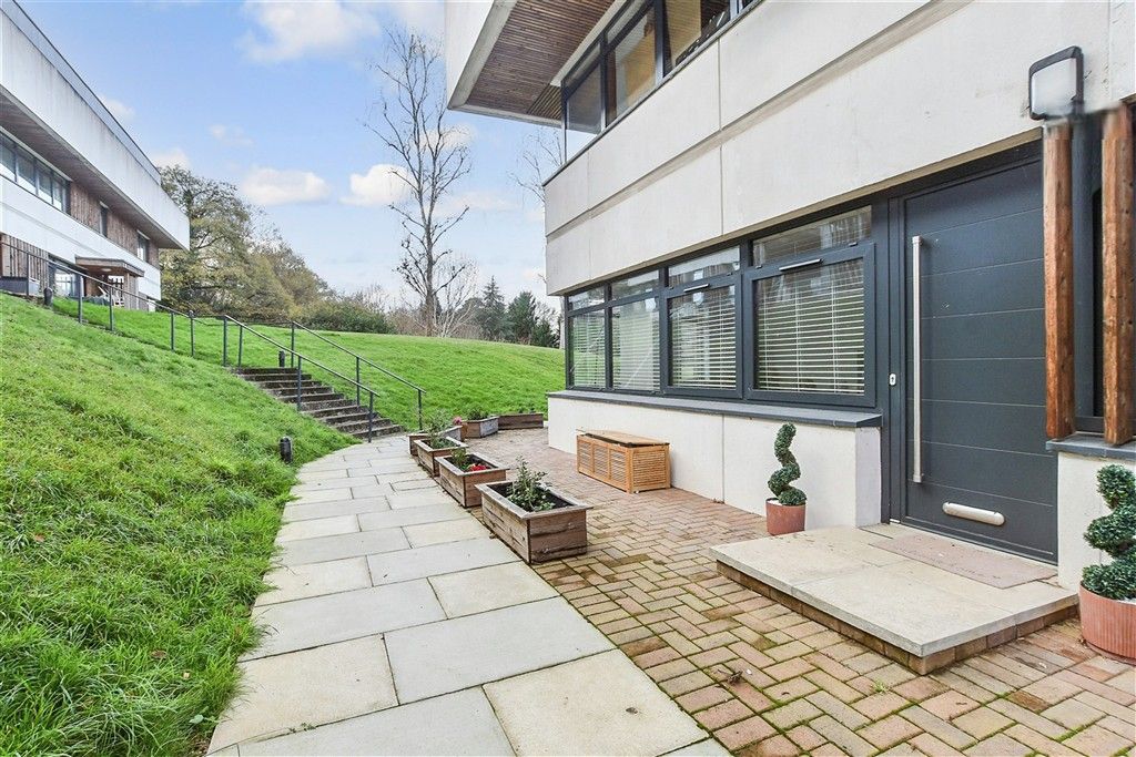 Property photo 2 of 11 Front (Web)