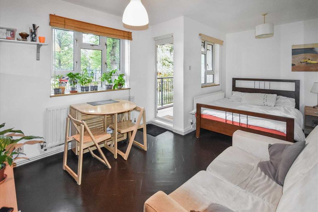 Property photo 3 of 9