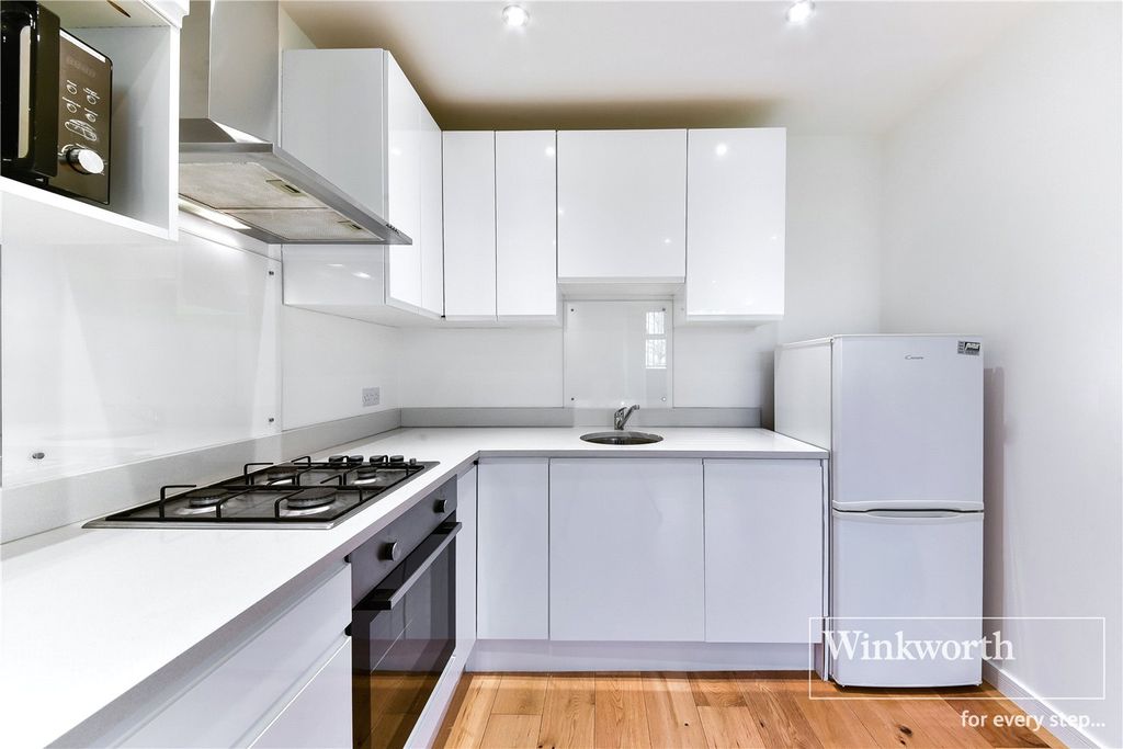 Property photo 2 of 8 Picture No. 04