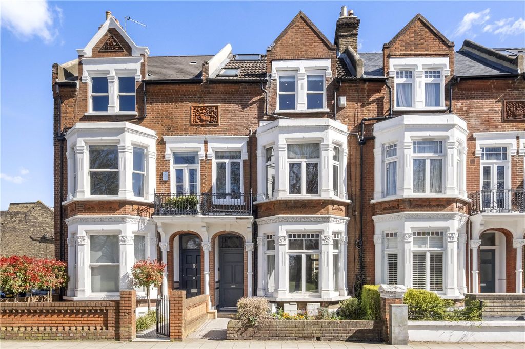 Property photo 3 of 16 Picture No. 23