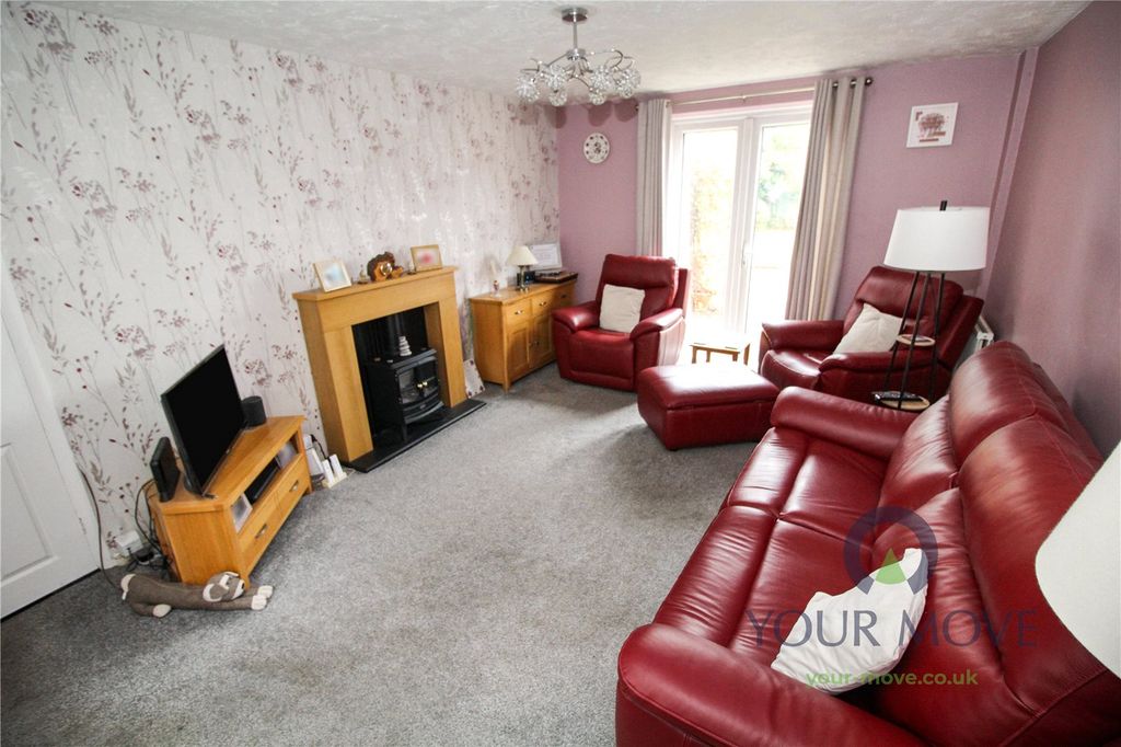 Property photo 2 of 18 Living Room