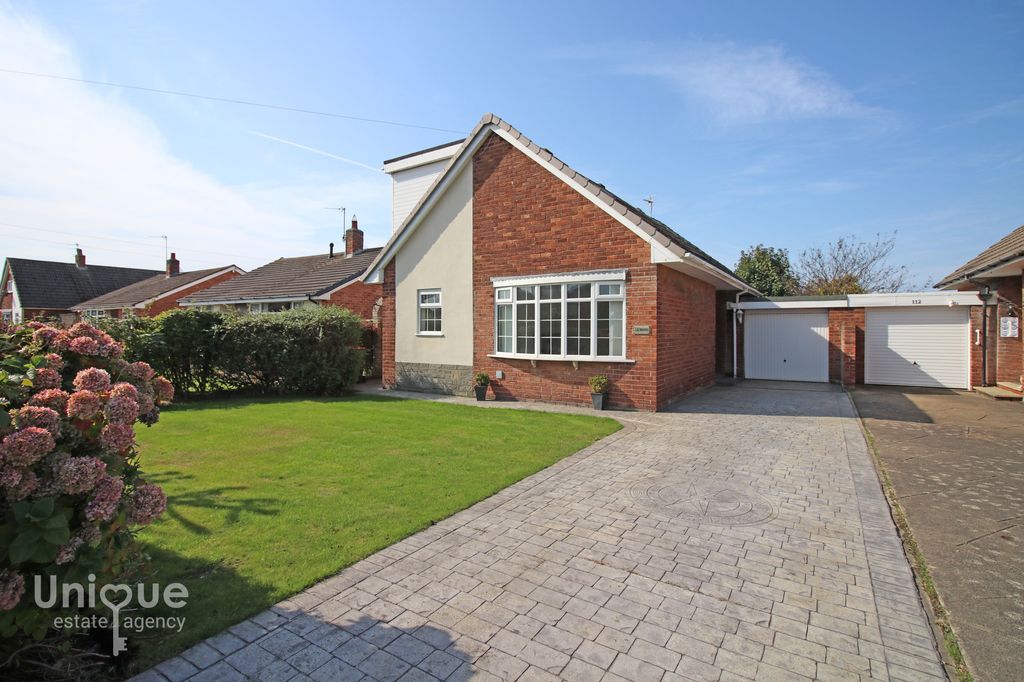 Property photo 1 of 28