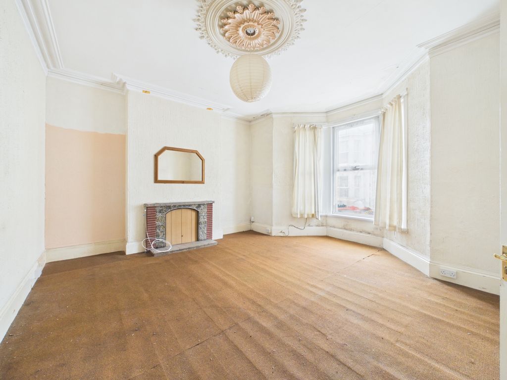 Property photo 3 of 29