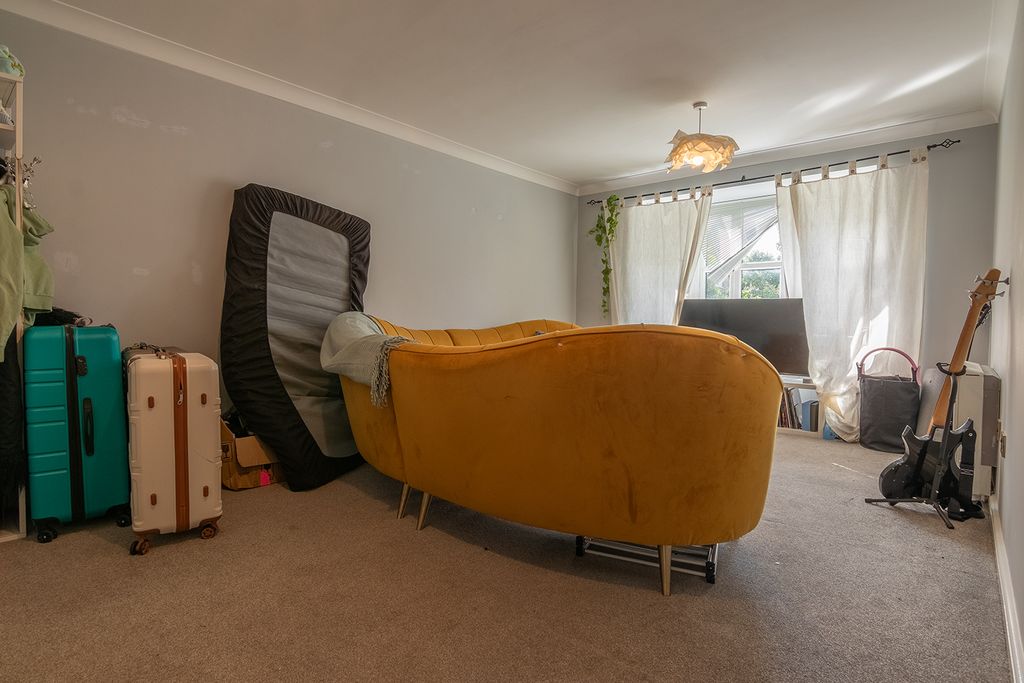 Property photo 3 of 29