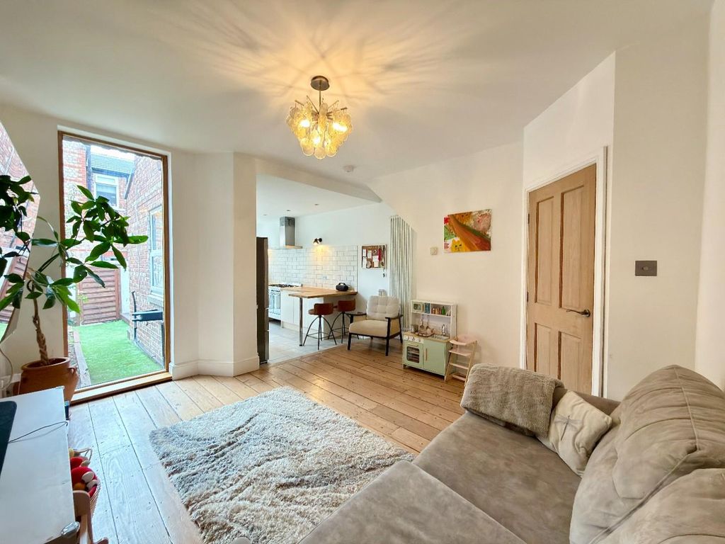 Property photo 2 of 36