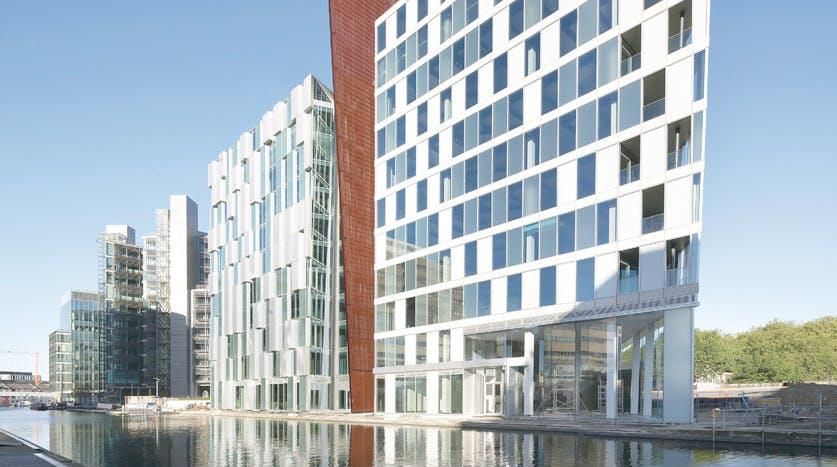 Property photo 1 of 5 Serviced Office To Rent In Merchant Square, London