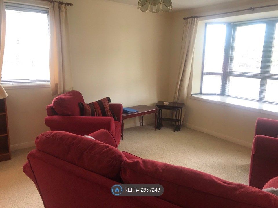 Property photo 3 of 9