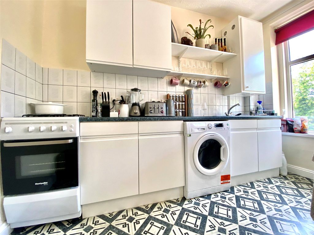 Property photo 3 of 7 Kitchen Area
