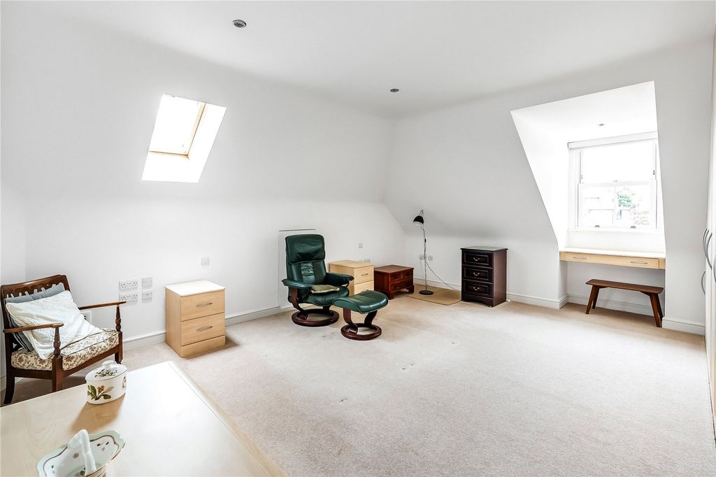 Additional image 17 of 3 bed flat for saleWest Hill, Oxted, Surrey RH8