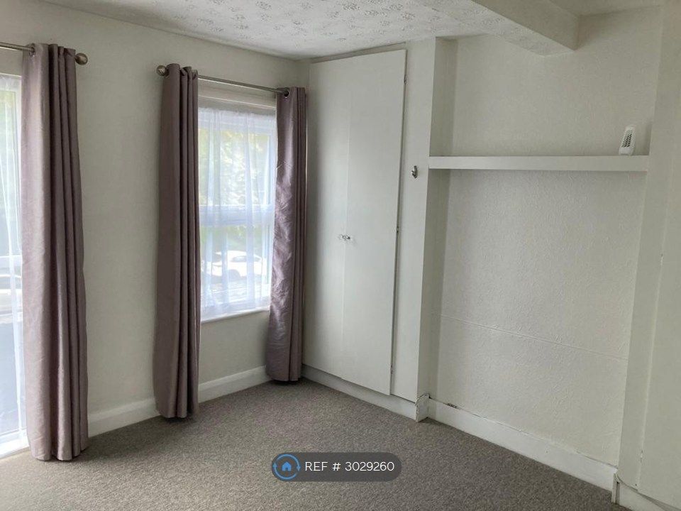 Property photo 3 of 7