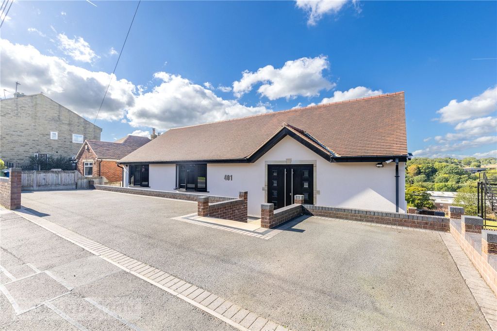 Property photo 2 of 34 Large Driveway